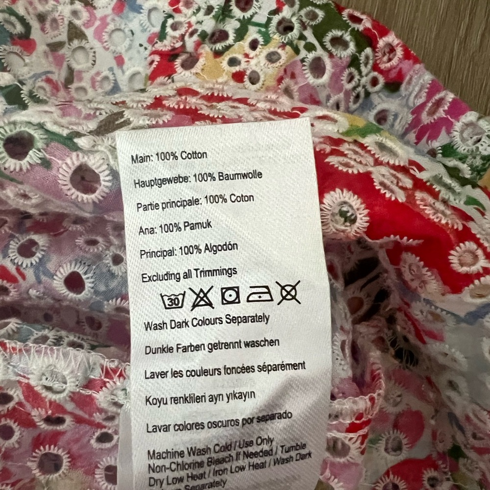 CUPCAKES AND CASHMERE Colorful Eyelet Top EUC - Picture 8 of 8